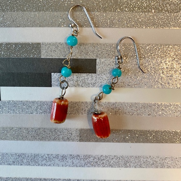 Artisan earrings 🖤 - Picture 2 of 3